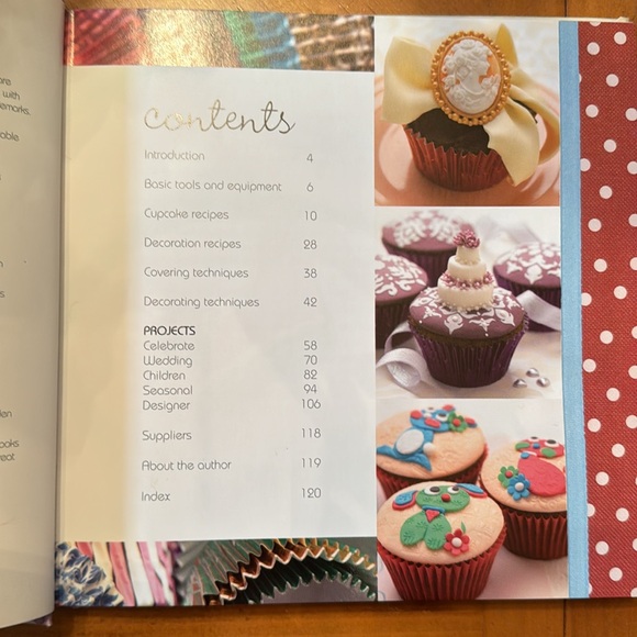 Bake me I’m yours…. Cupcake celebration cookbook. - Picture 3 of 4